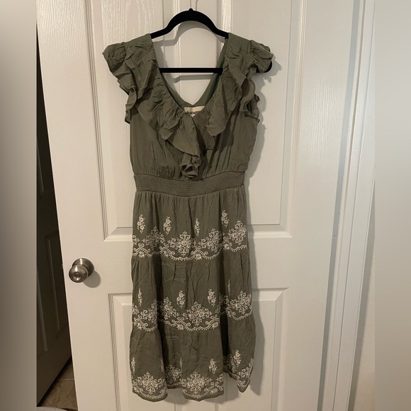 Savanna Jane Dresses Nwt Savanna Jane Sage Green Embroidered